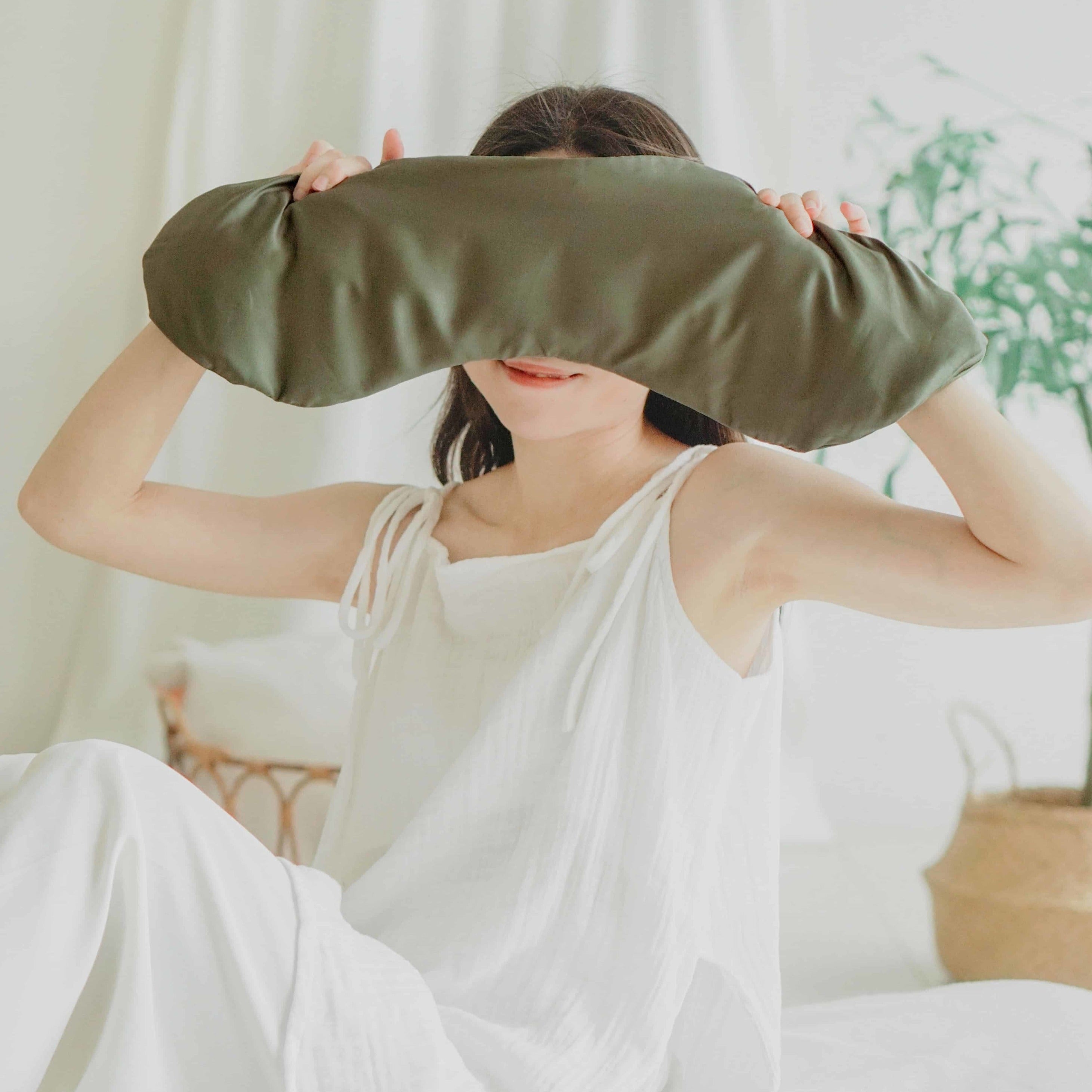 Weighted on sale eye pillow